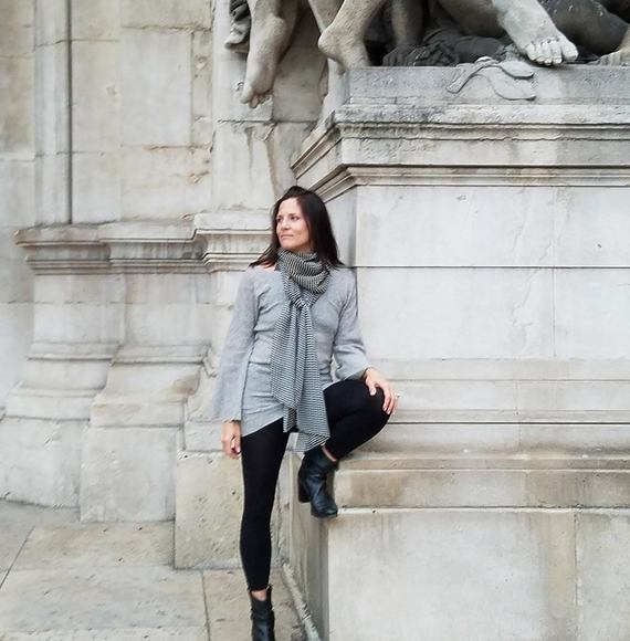 Profile Picture of Dawn Salzmann (@dawnsalzmann) on Poshmark