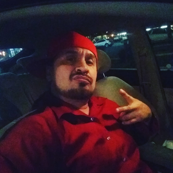 Profile Picture of Scott Rehaume (@scottr509) on Poshmark