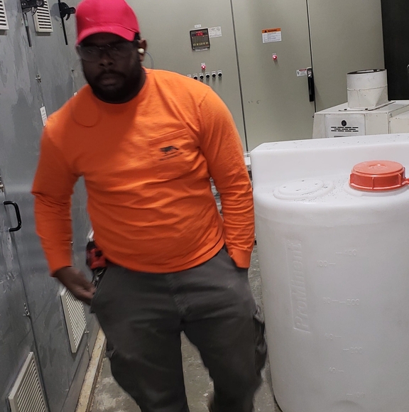 Profile Picture of Lamar Francis (@lamarfrancis) on Poshmark