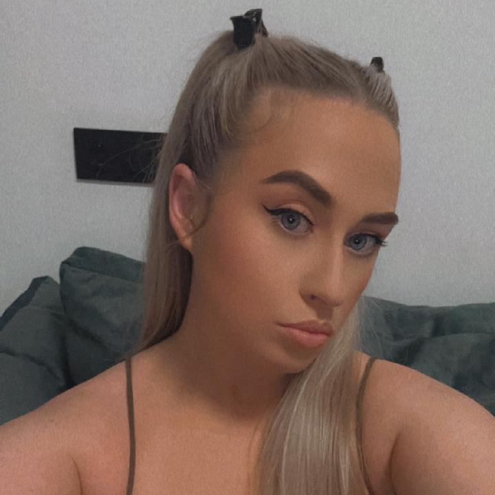 Profile Picture of Laura cox (@laura_cox01) on Tiktok