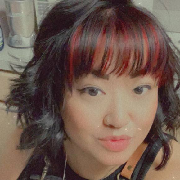 Profile Picture of Marisa Patterson (@reesepcs) on Poshmark