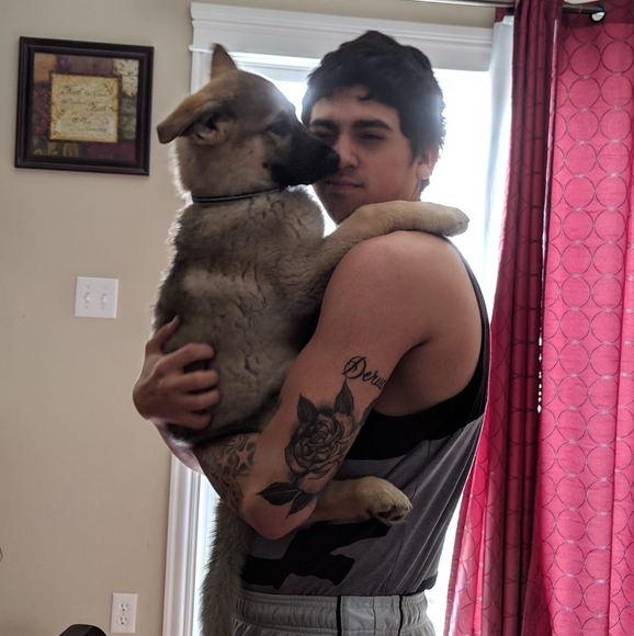 Profile Picture of Dylan Derucki (@beardown1985) on Poshmark