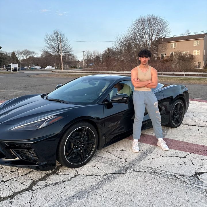 Profile Picture of TheNickLifts (@notthenicklifts) on Tiktok