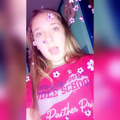 Profile Picture of Amber Spell (@AmberSpell1) on Twitter