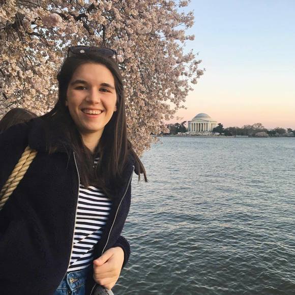 Profile Picture of Elena Osiander (@eosiander) on Poshmark