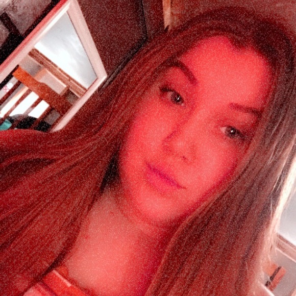 Profile Picture of Pricilla Ahner (@pricilla72600) on Poshmark