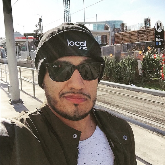 Profile Picture of Chris Ceballos (@chrisceballos) on Poshmark