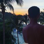 Profile Picture of Kyle Waller (@tall_guy_with_a_hat) on Instagram