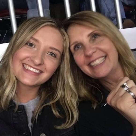 Profile Picture of Alexa Neff (@alexaneff) on Poshmark