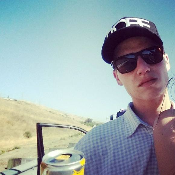 Profile Picture of Jerrad Collie (@jerradyz250) on Poshmark