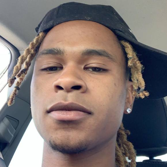 Profile Picture of Bradyn Hinton (@bradyn1) on Poshmark