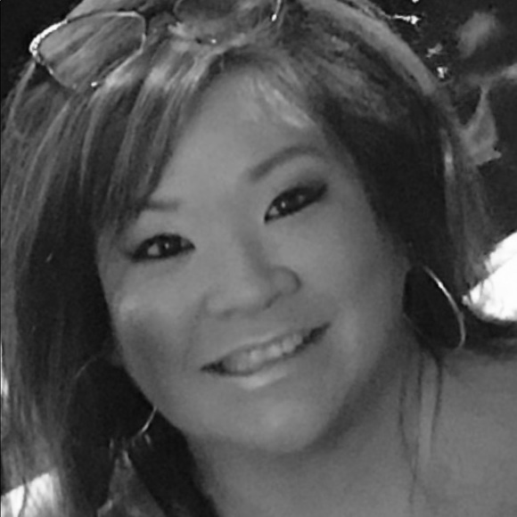 Profile Picture of Keri Cabalar (@quereelei) on Poshmark