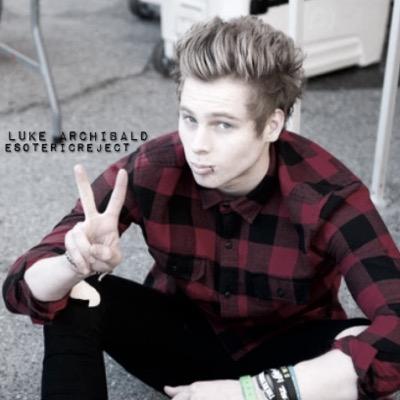 Profile Picture of Luke Archibald (@EsotericReject) on Twitter