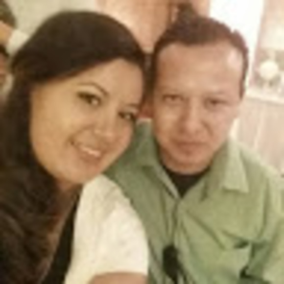 Profile Picture of Elizabeth Duran (@lizzied0603) on Poshmark