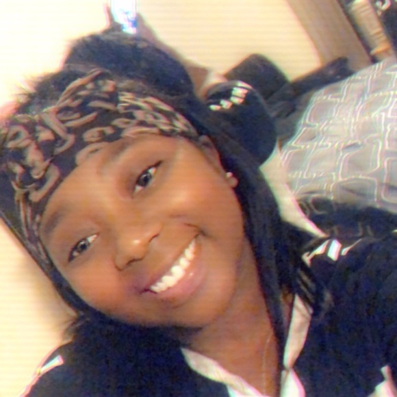Profile Picture of Jamika Pryor (@jpryor451) on Poshmark