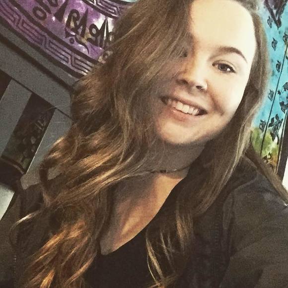 Profile Picture of Shannon Mattison (@smarie281) on Poshmark