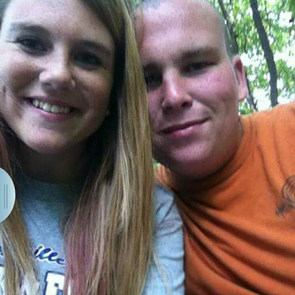 Profile Picture of Cheyenna Leitzman (@cleitz) on Poshmark