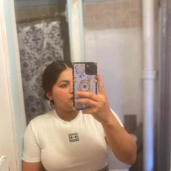 Profile Picture of Carla Lima (@cl7718894) on Poshmark