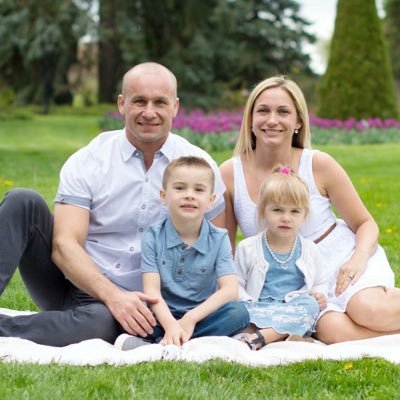 Profile Picture of Michael Pernal (@mpernal17) on Twitter