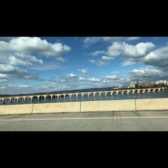 Profile Picture of Courtney Casteline (@courtcasteline) on Poshmark