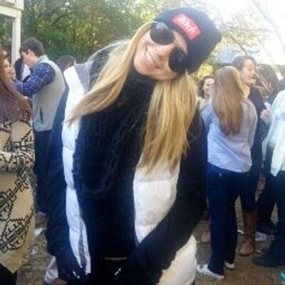 Profile Picture of Elle Schiowitz (@elleschio) on Twitter