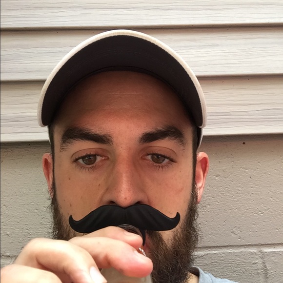 Profile Picture of Chadstin Ballog (@ccballog) on Poshmark