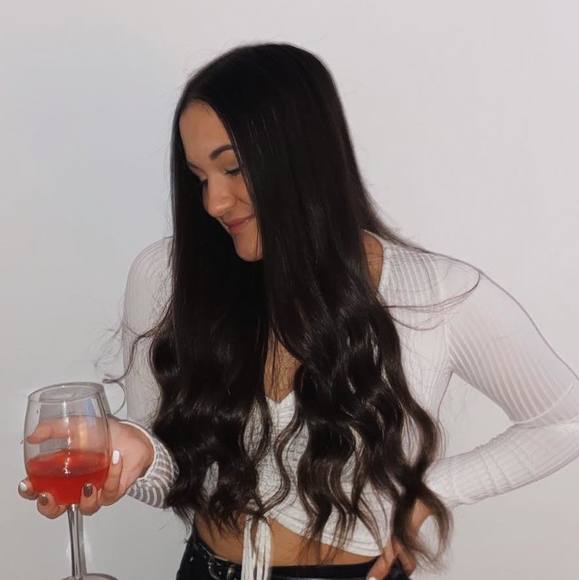 Profile Picture of Renelle Leger (@renelleleger) on Poshmark