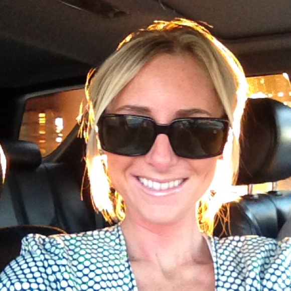 Profile Picture of Amanda Swaab (@mandy55) on Poshmark