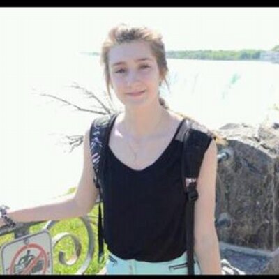 Profile Picture of Julia Richard (@juliarichard98) on Twitter