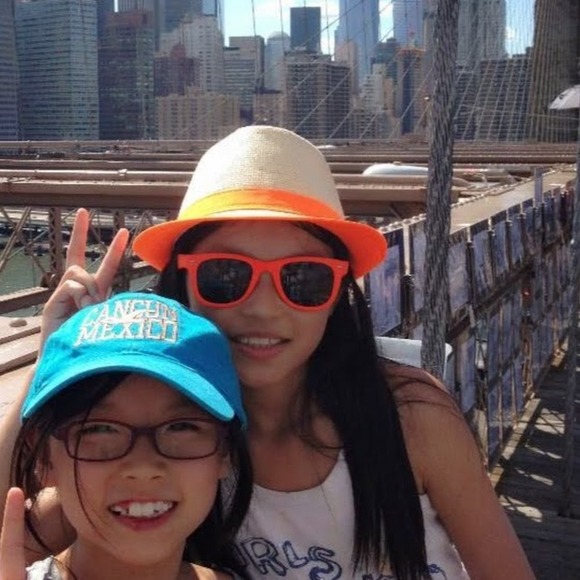 Profile Picture of Nancy Hsieh (@chialuo23) on Poshmark