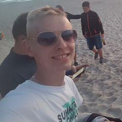 Profile Picture of michalgrochowski28 (@michalgrochowski28) on Tiktok