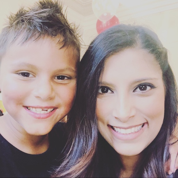 Profile Picture of Paige Mooy (@paigemooy) on Poshmark