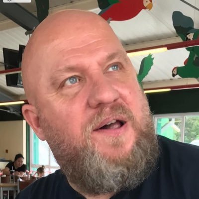 Profile Picture of Baron Andy MacMillan (@macmillan_andy) on Twitter