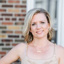 Profile Picture of Leanne Weaver (@radiantleanne) on Twitter