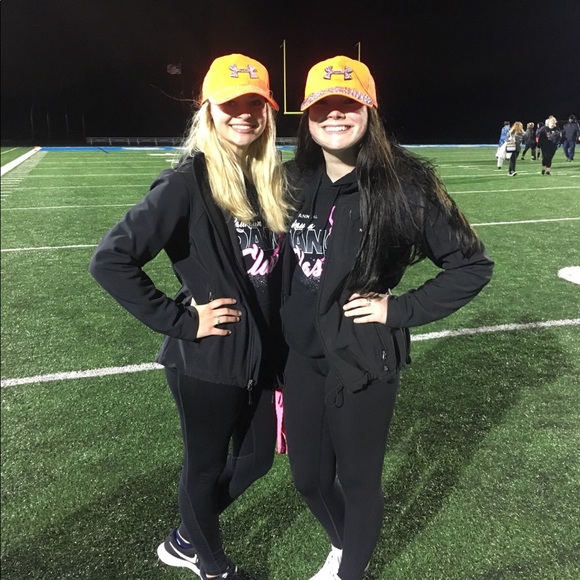 Profile Picture of Taylor Collelo (@taylorcollelo) on Poshmark