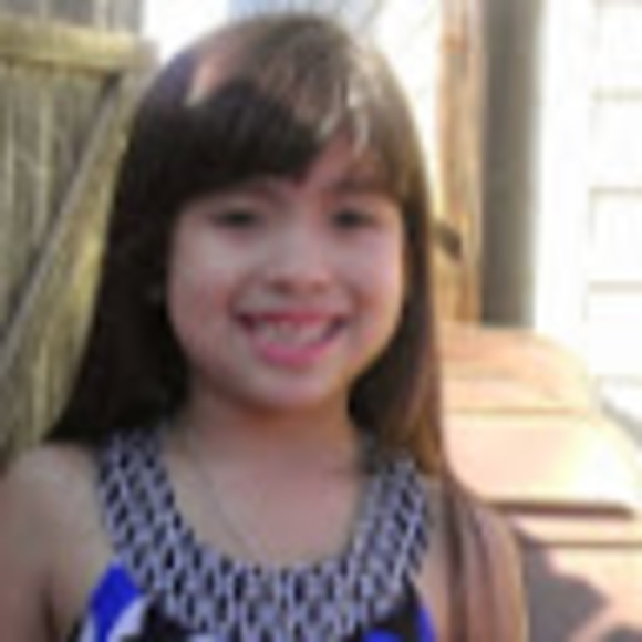 Profile Picture of Esar Barajas (@esarbarajas) on Poshmark