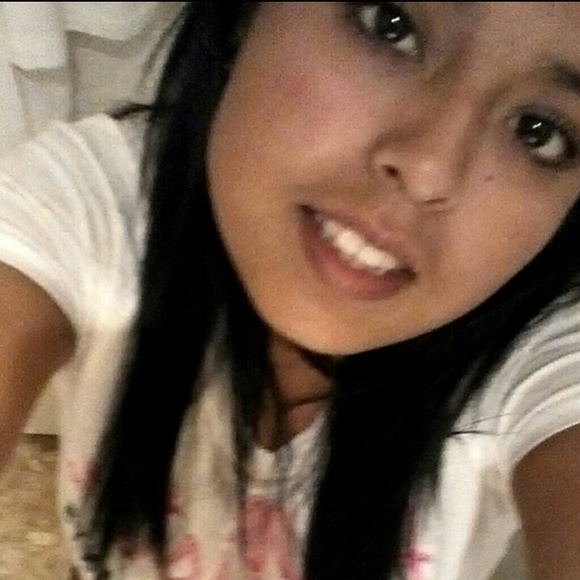 Profile Picture of Yolanda Murillo (@yolanda_murillo) on Poshmark