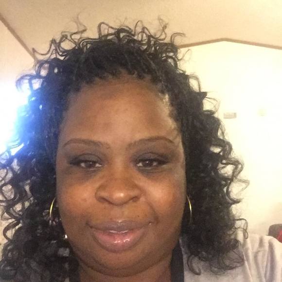 Profile Picture of Phyllis Pyles (@phyllispyles) on Poshmark