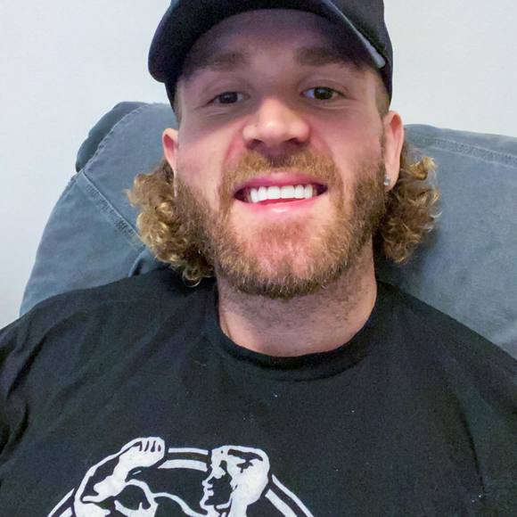 Profile Picture of Konrad Young (@k32young) on Poshmark