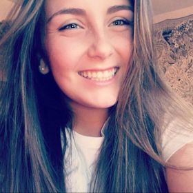 Profile Picture of Mackenzie Honeycutt (@mackenzieryan02) on Pinterest