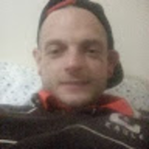 Profile Picture of Steven Whitaker (@stevenwhitak925) on Poshmark