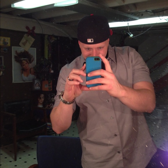 Profile Picture of Scotty Hayes (@sjhayes41) on Poshmark