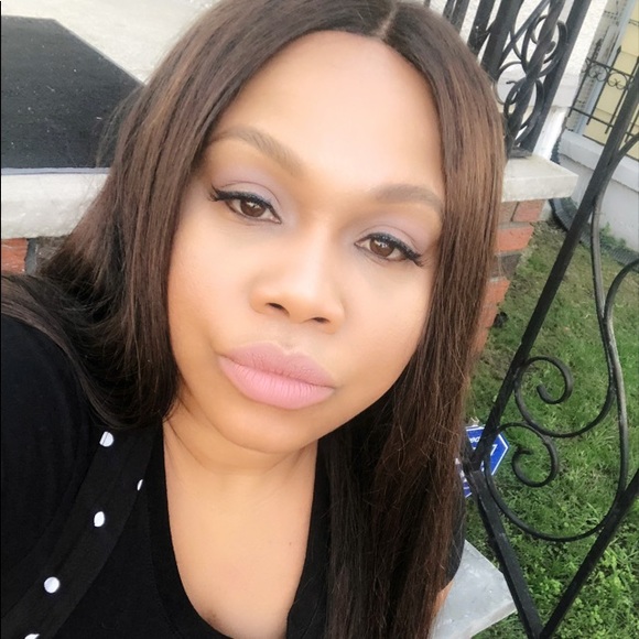 Profile Picture of Erica Jervis (@ericajervis) on Poshmark