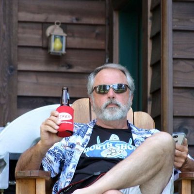 Profile Picture of David Schroeter (@NewmanGroovy) on Twitter