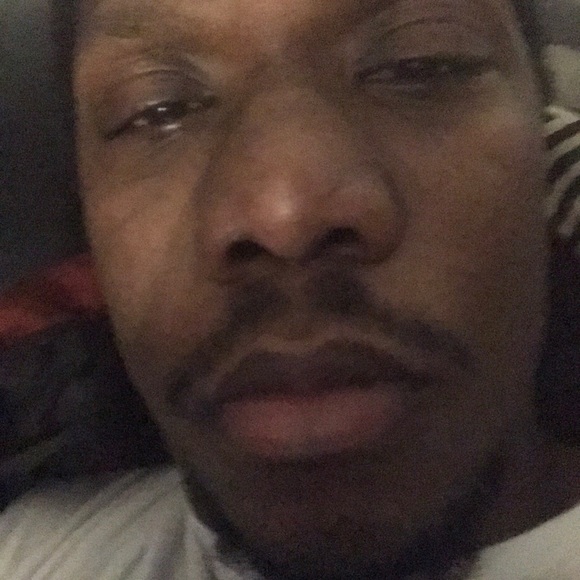 Profile Picture of Christopher Gulley (@christophergull) on Poshmark