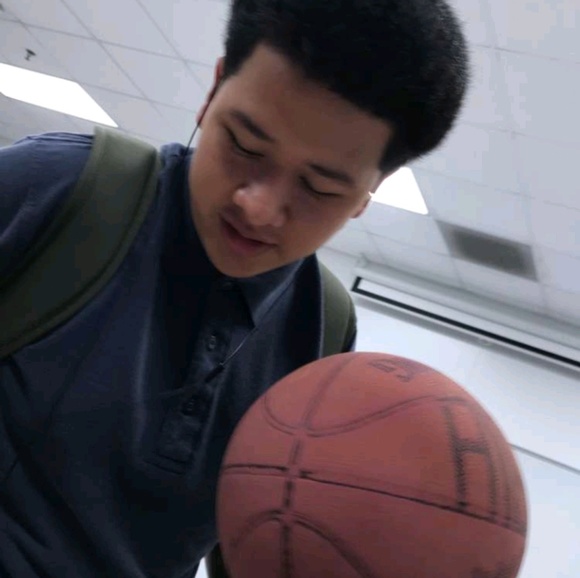 Profile Picture of Albert Celestino (@albertkingjames) on Poshmark