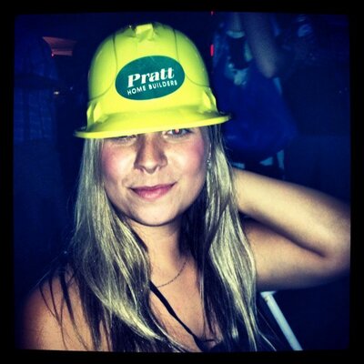 Profile Picture of Carly Brewer (@@CRae501) on Twitter