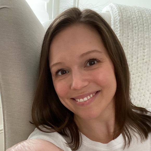 Profile Picture of Kathryn Maciejowski (@deve0030) on Poshmark
