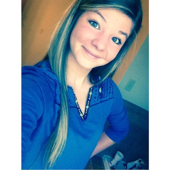 Mckenzie Mungai - Poshmark Profile Picture of Mckenzie Mungai (@mckenziemungai) on Poshmark