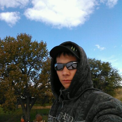 Profile Picture of Jared Hungerford (@slayintrickster) on Twitter